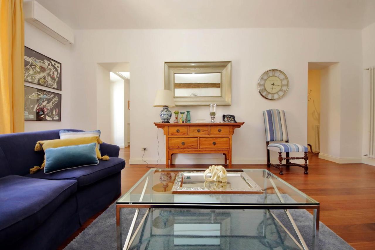شقة Ych-Penthouse Fiammetta A Piazza Navona روما المظهر الخارجي الصورة