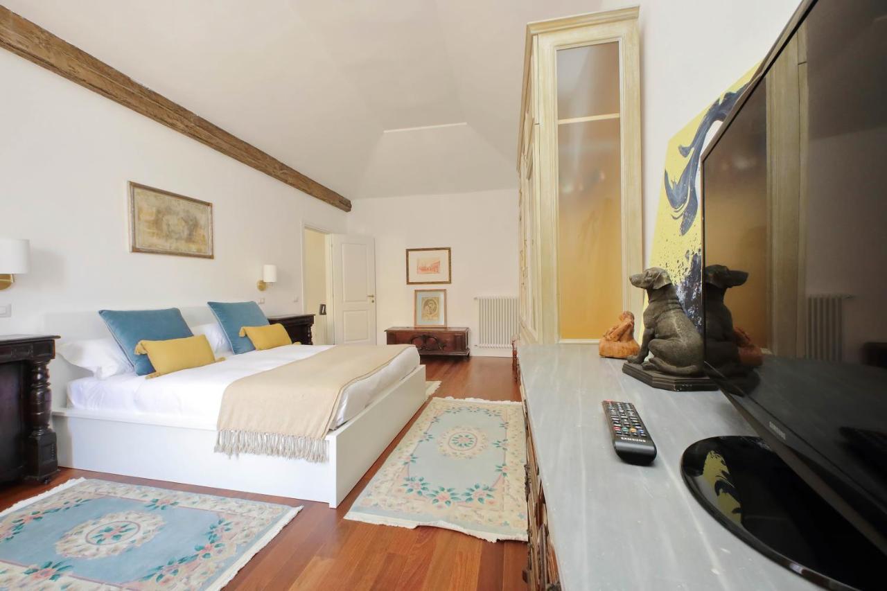 شقة Ych-Penthouse Fiammetta A Piazza Navona روما المظهر الخارجي الصورة